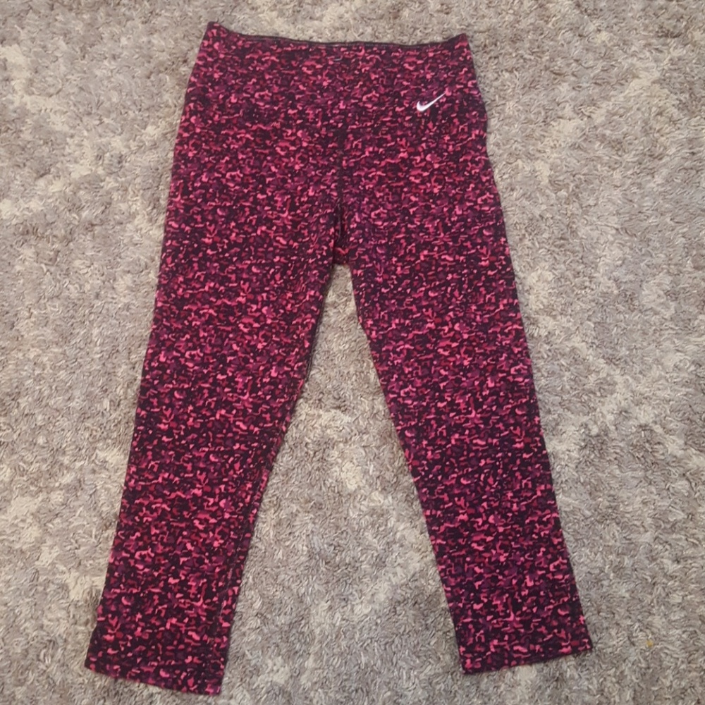Nike dri fit cropped leggings